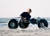 Kitebuggyen op het strand